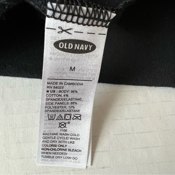 NWOT Old Navy Black Leggings With Side Strip Faux Leather SZ Medium - Picture 7 of 8
